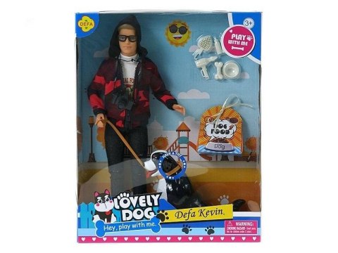 Lalka Kevin z z psem szczekającym Lalka Kevin z z psem szczekającym