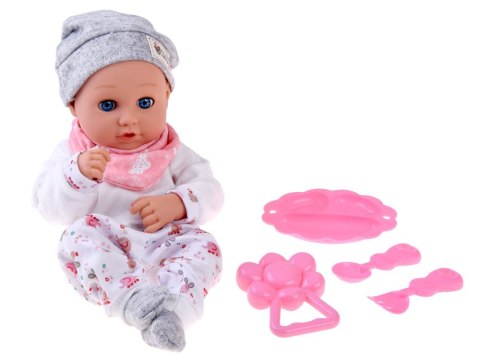 Lalka BOBAS 32cm z ruchomymi oczkami + akcesoria do karmienia ZA5833 Lalka BOBAS 32cm z ruchomymi oczkami + akcesoria do karmienia ZA5833